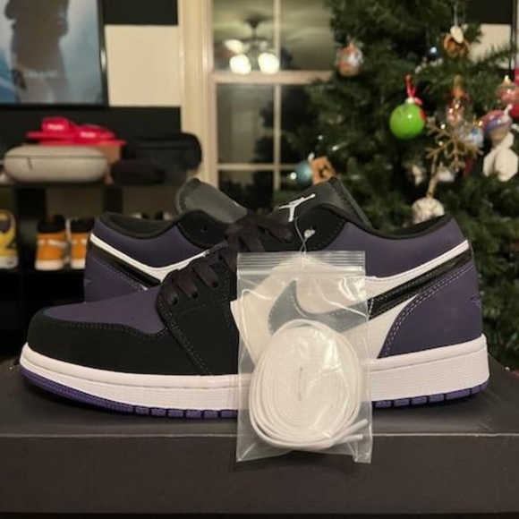 NWT Air Jordan 1 Low 'Court Purple' - Picture 2 of 5
